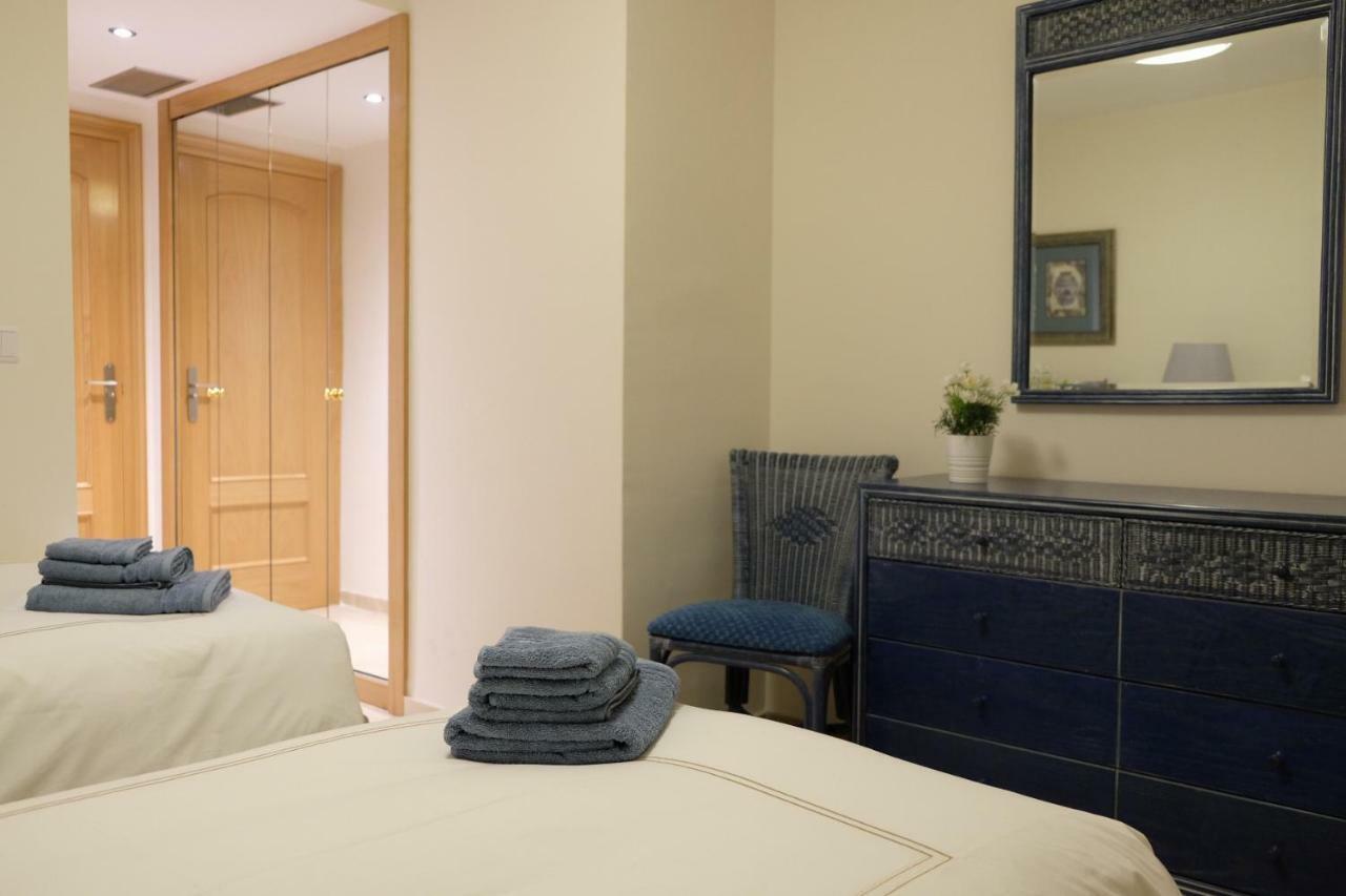 מארבלה Luxury Modern Apartment With Terrace, Pool And Garage! מראה חיצוני תמונה