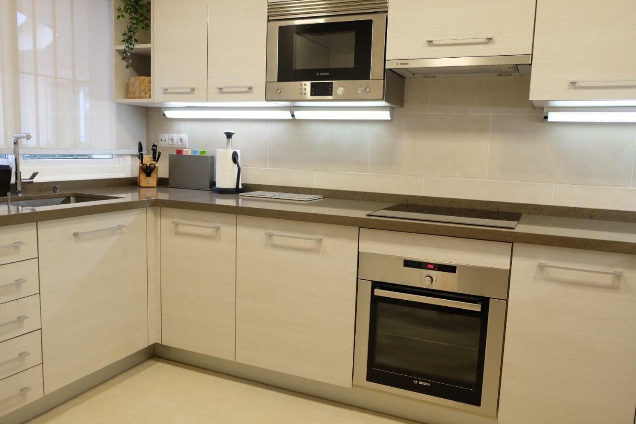 מארבלה Luxury Modern Apartment With Terrace, Pool And Garage! מראה חיצוני תמונה