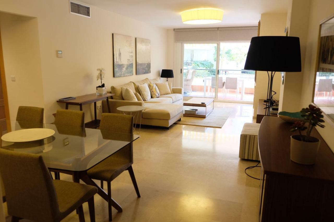 מארבלה Luxury Modern Apartment With Terrace, Pool And Garage! מראה חיצוני תמונה