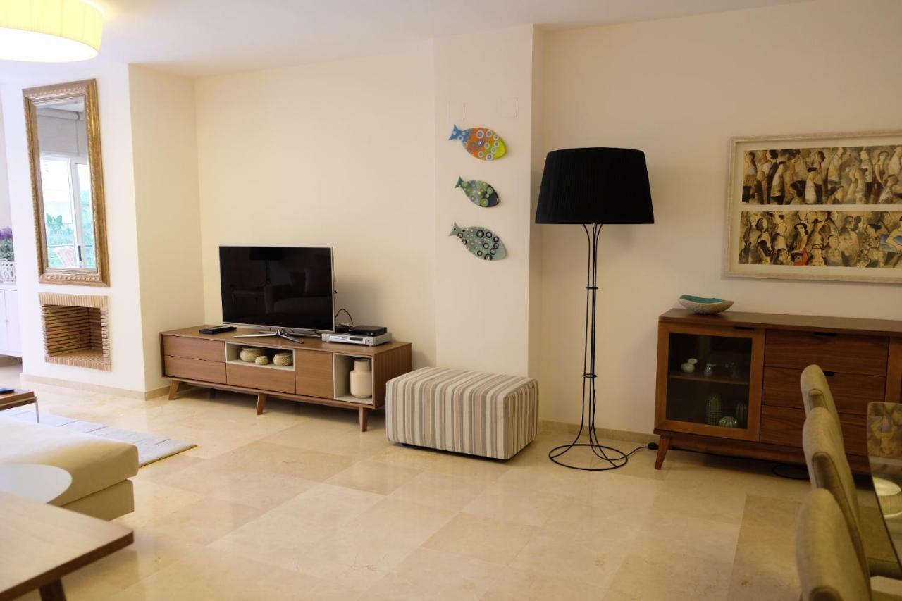 מארבלה Luxury Modern Apartment With Terrace, Pool And Garage! מראה חיצוני תמונה